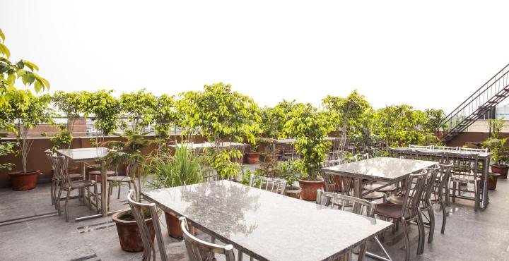 Le Benz - Free Airport Pick-up Hotel 3*
