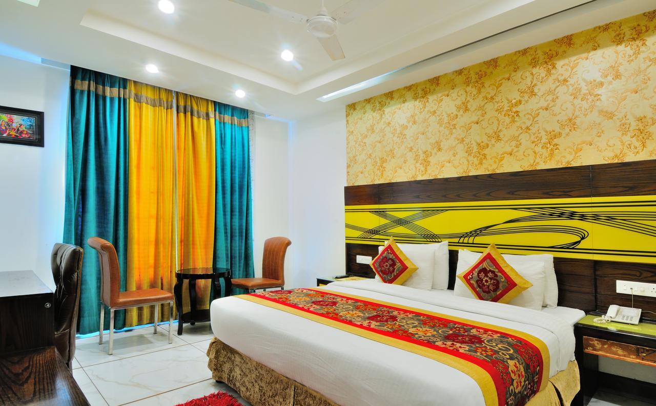 Le Benz - Free Airport Pick-up Hotel 3*